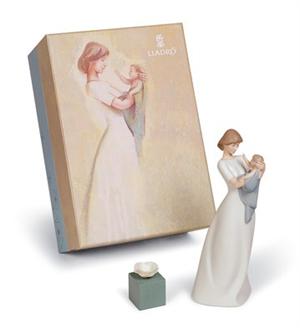 Lladro - A Mother